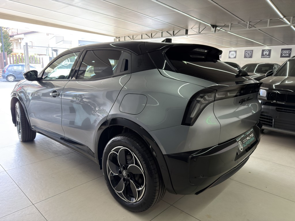 ALFA ROMEO JUNIOR 1200 HYBRID 145 CV Q4 MILANO CORTINA